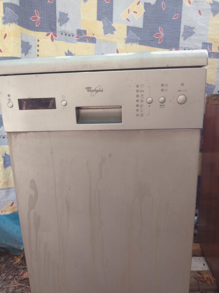 Vand masina de spalat vase si aragaz Whirlpool.